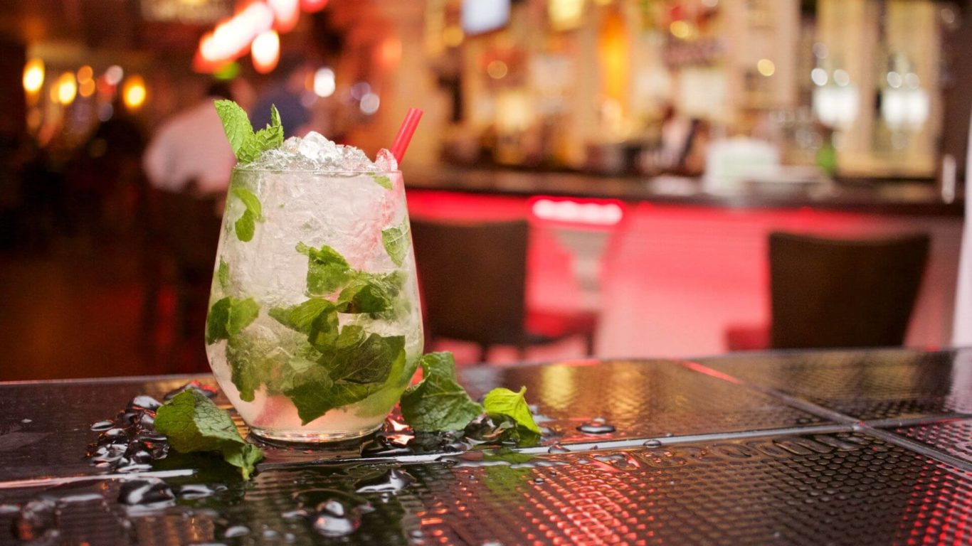 Crown Bar Cocktail