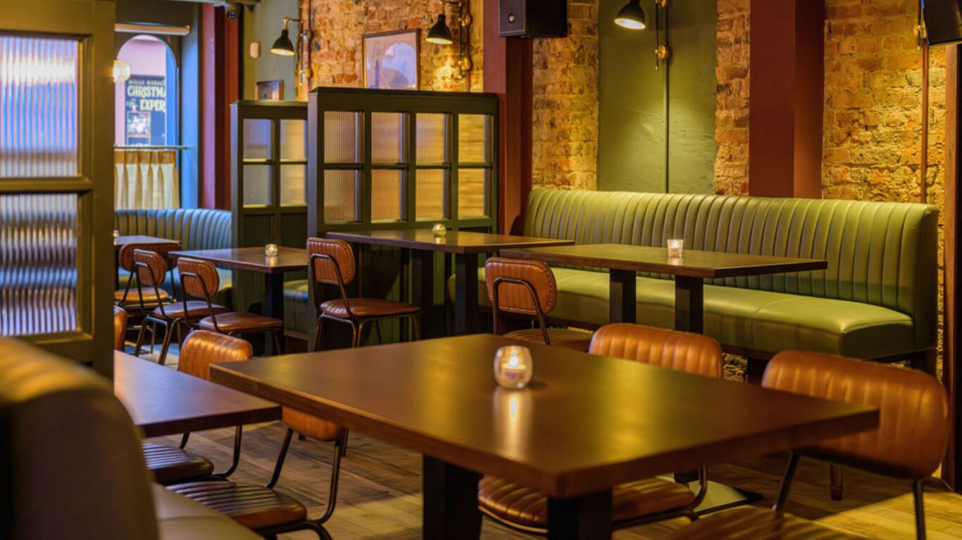 1841 Snug Crown Quarter 6