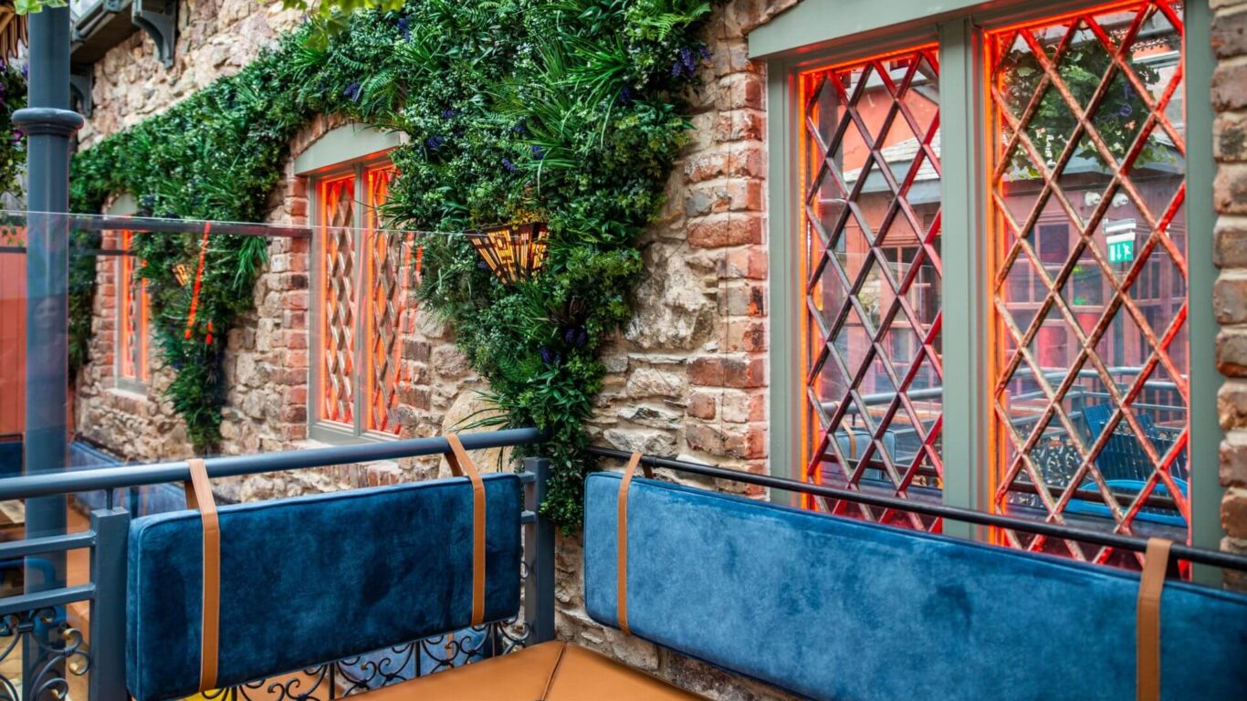 Crown Quarter Garden Bar